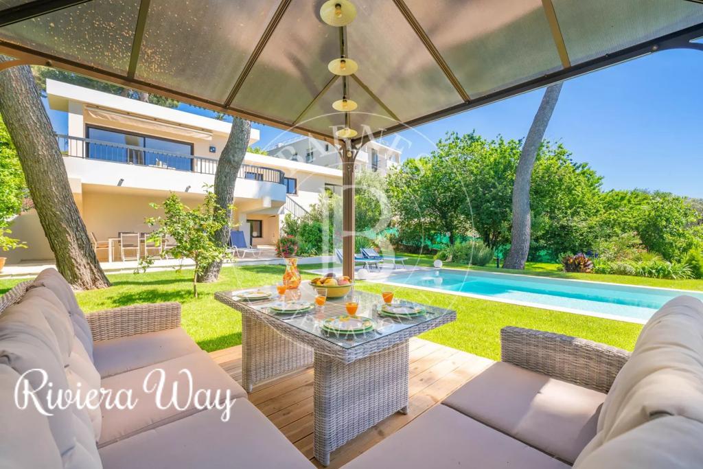 7 room villa in Antibes, photo #6, listing #99695400