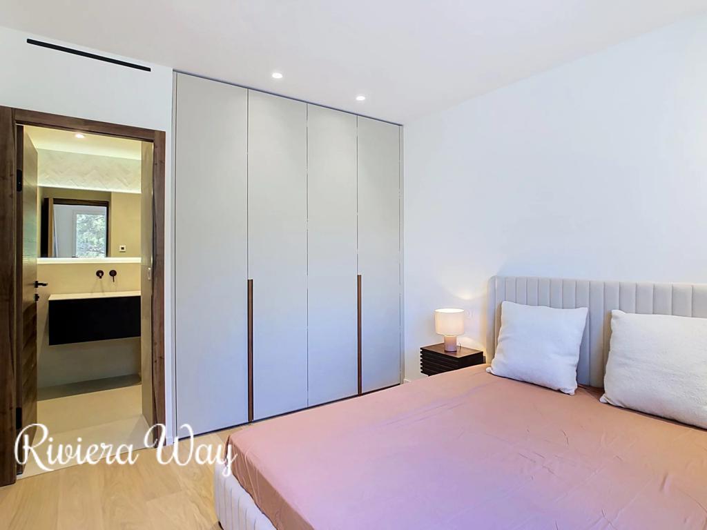 4 room apartment in Cannes, photo #7, listing #106122366