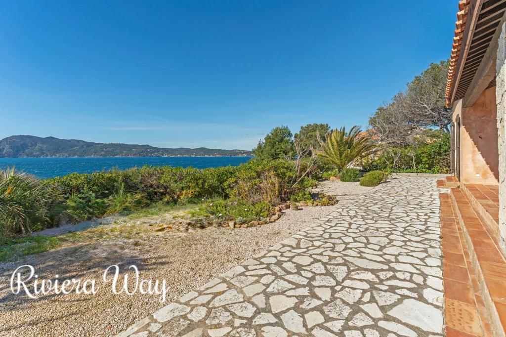 7 room villa in Saint-Mandrier-sur-Mer, photo #2, listing #105532140