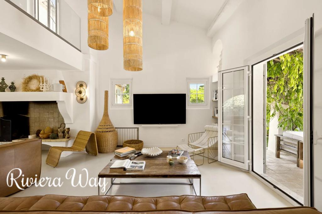 7 room villa in Saint-Paul-de-Vence, photo #9, listing #103169220