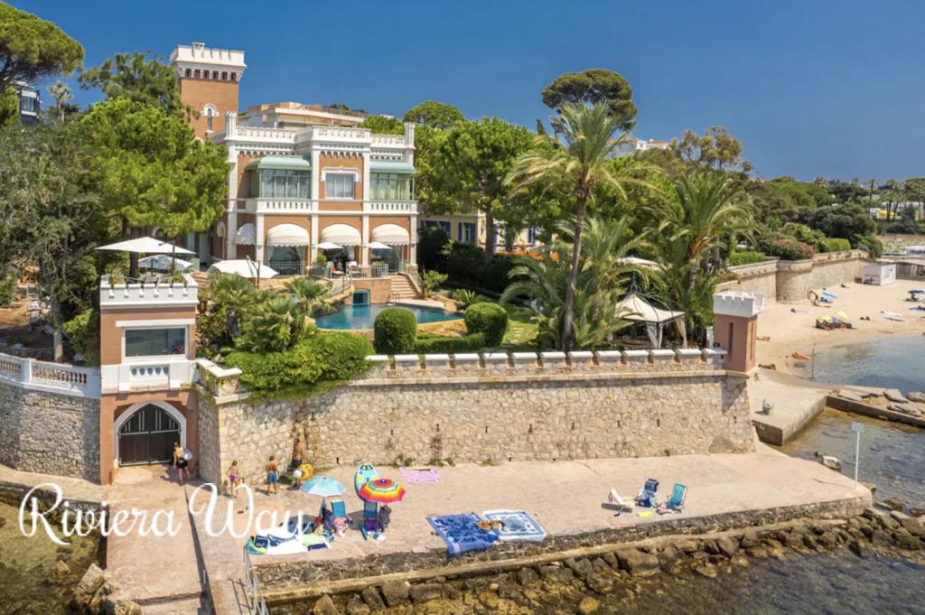 9 room villa in Antibes, 600 m², photo #1, listing #103129824