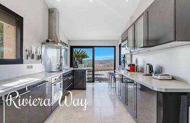 8 room villa in Roquebrune-sur-Argens