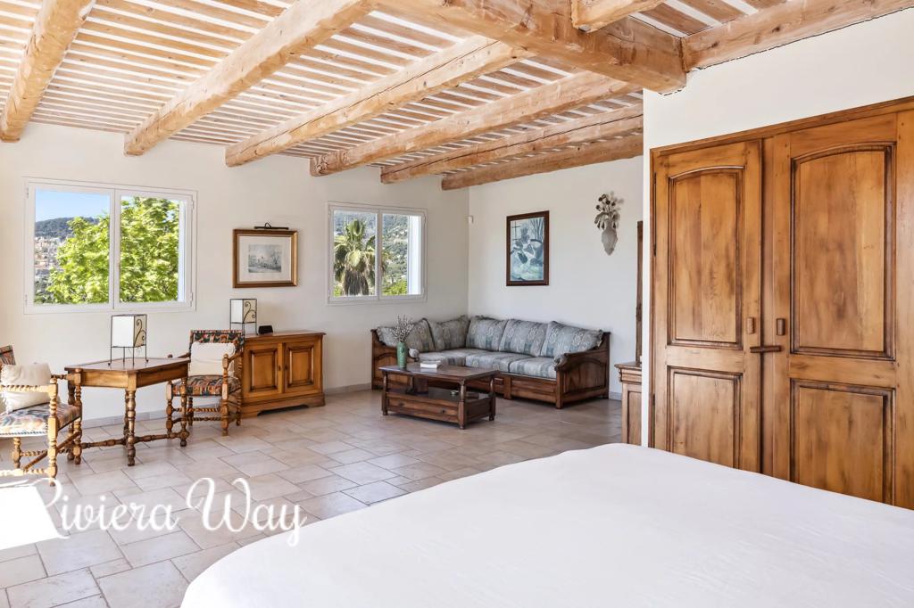 8 room villa in Grasse, photo #9, listing #99500898