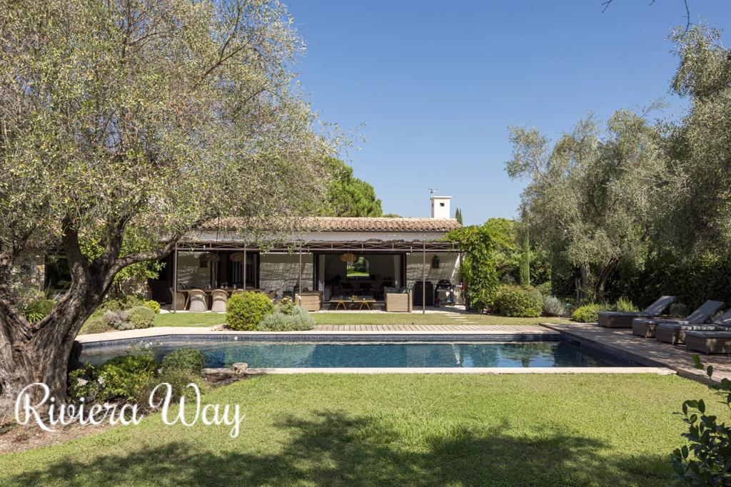 6 room villa in Mougins, photo #1, listing #107064594
