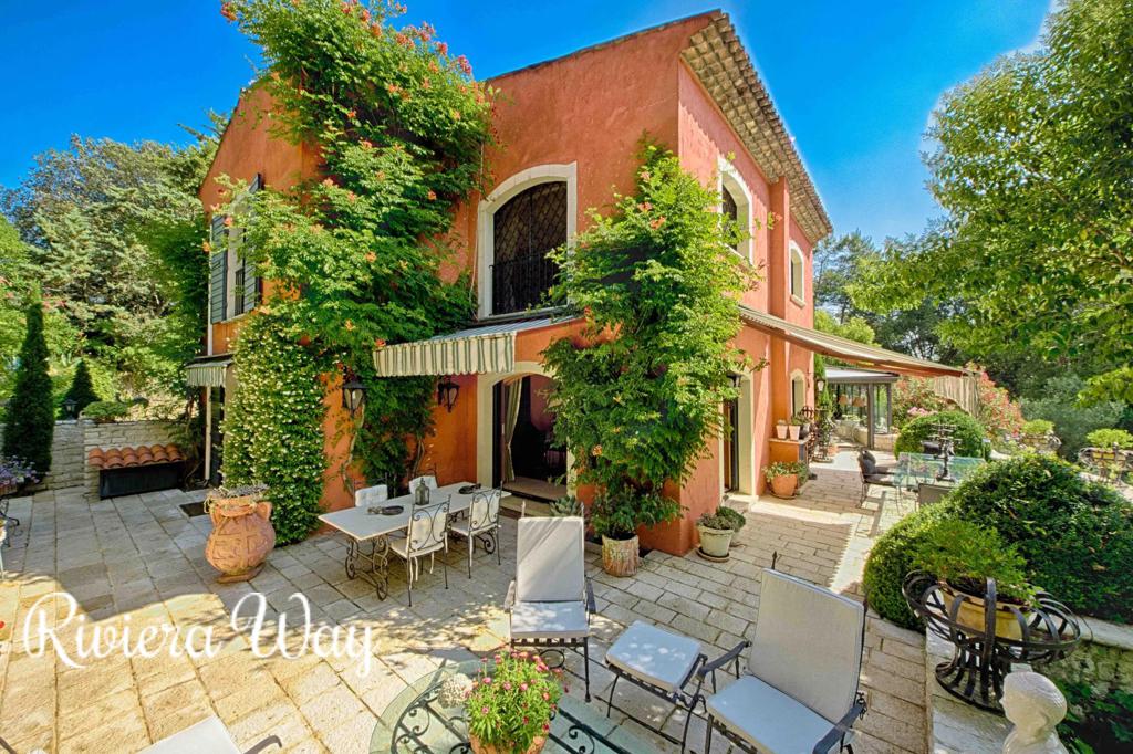 8 room villa in Mougins, photo #10, listing #93278598