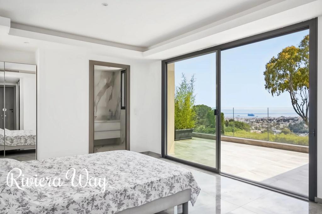 8 room villa in Mougins, photo #5, listing #101622948