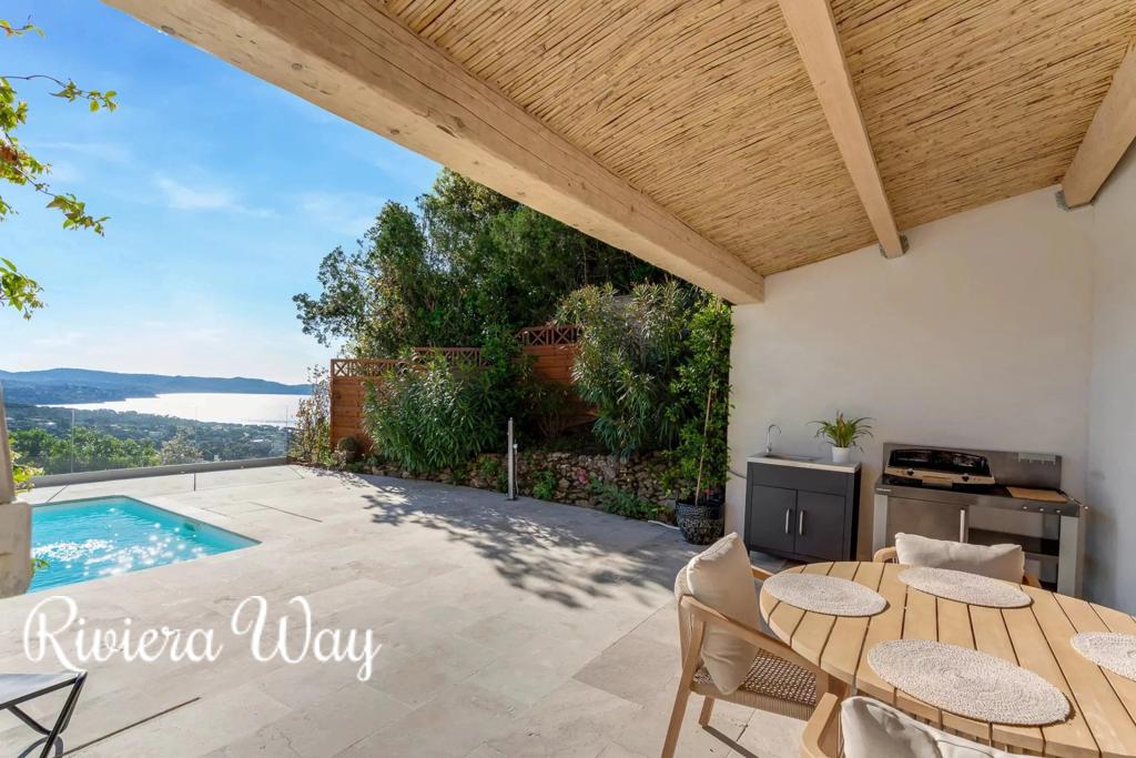 5 room villa in Cavalaire-sur-Mer, photo #8, listing #106287384