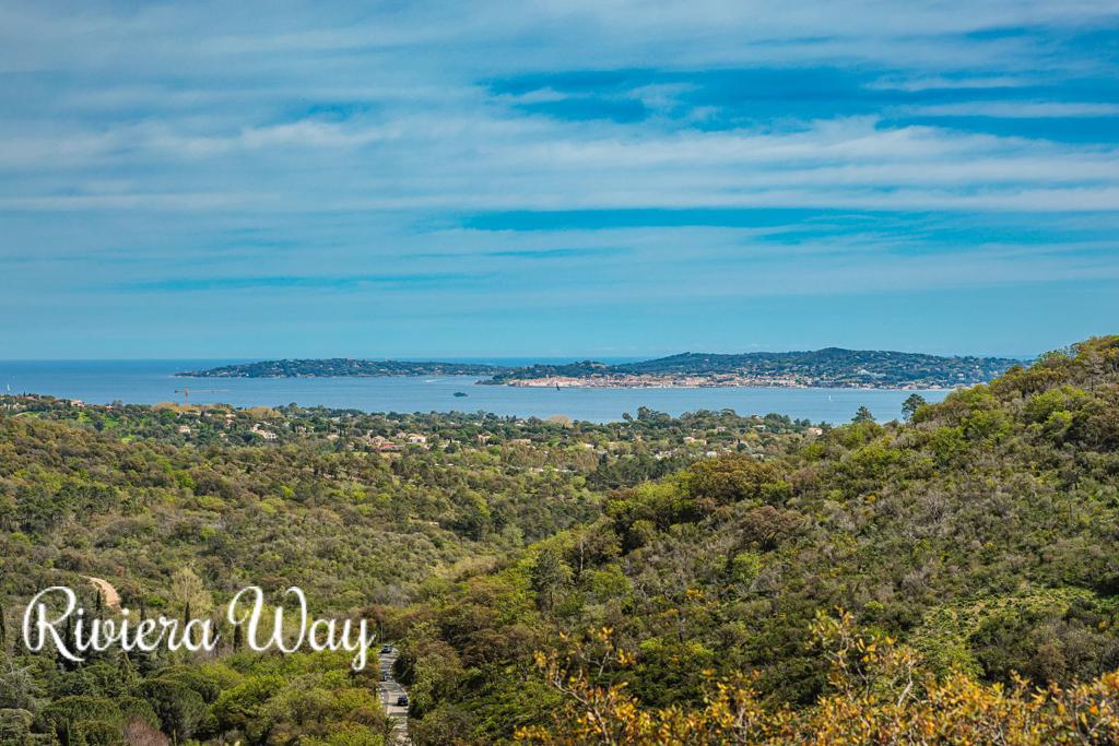 5 room villa in Grimaud, photo #1, listing #104481006