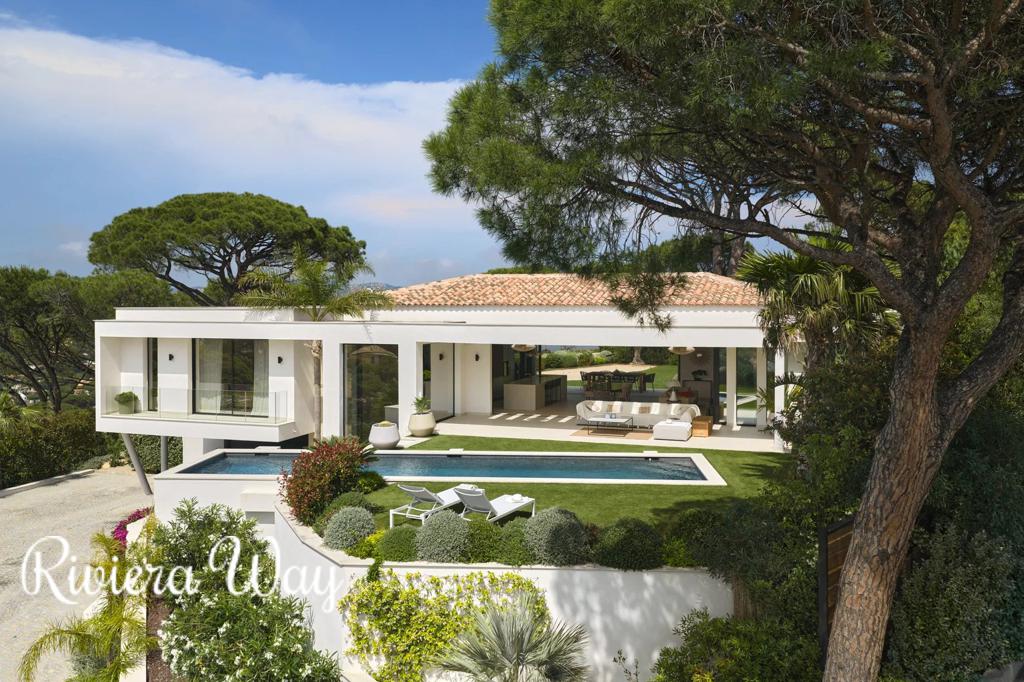 8 room villa in Sainte-Maxime, photo #4, listing #106456308