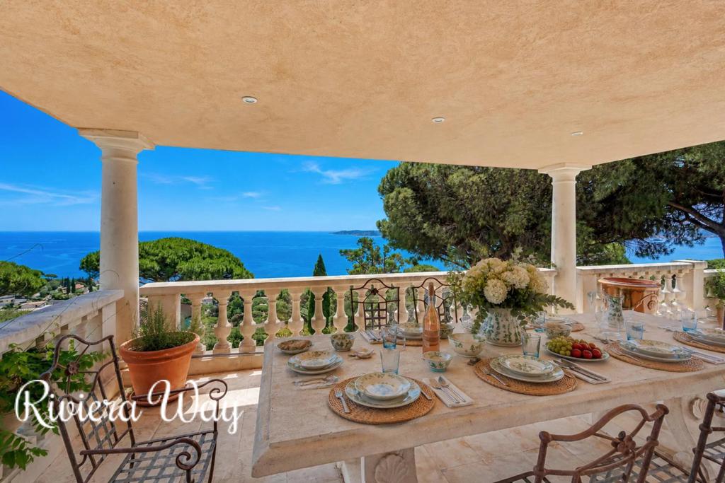 Villa in Sainte-Maxime, photo #4, listing #106650222