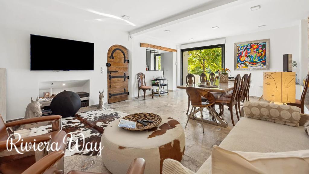 9 room villa in Les Arcs, photo #6, listing #107177196