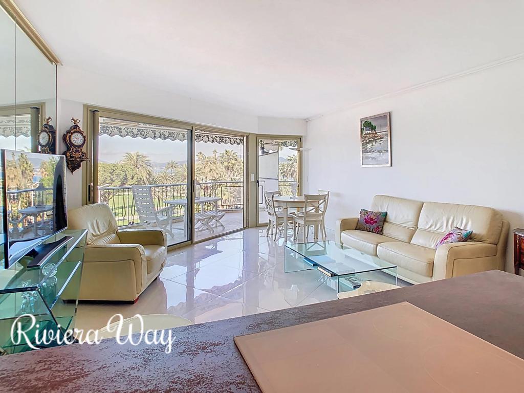 4 room apartment in Boulevard de la Croisette, photo #4, listing #102532710