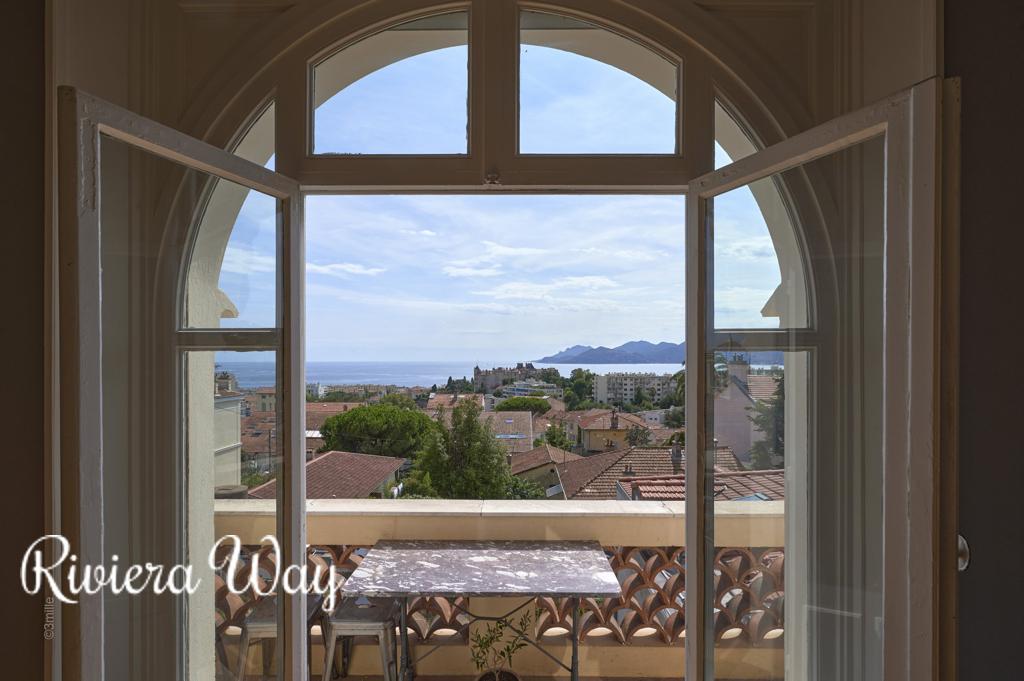 5 room villa in Cannes, photo #5, listing #85277808