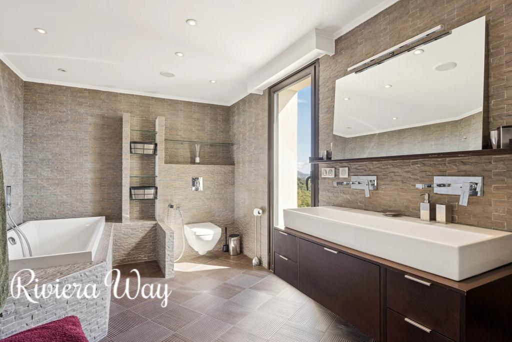 6 room villa in La Gaude, photo #8, listing #104429094