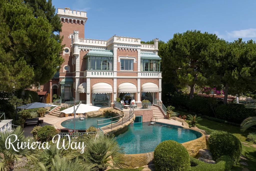 9 room villa in Cap d'Antibes, photo #4, listing #106382766