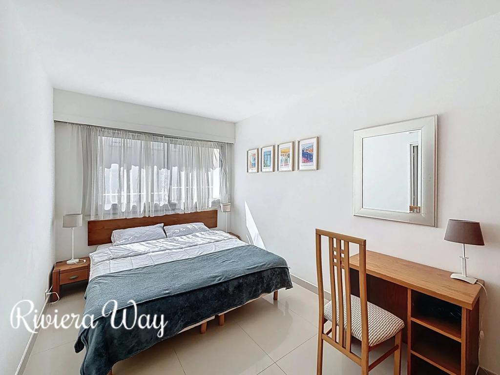 4 room apartment in Cap d'Antibes, photo #9, listing #106322538