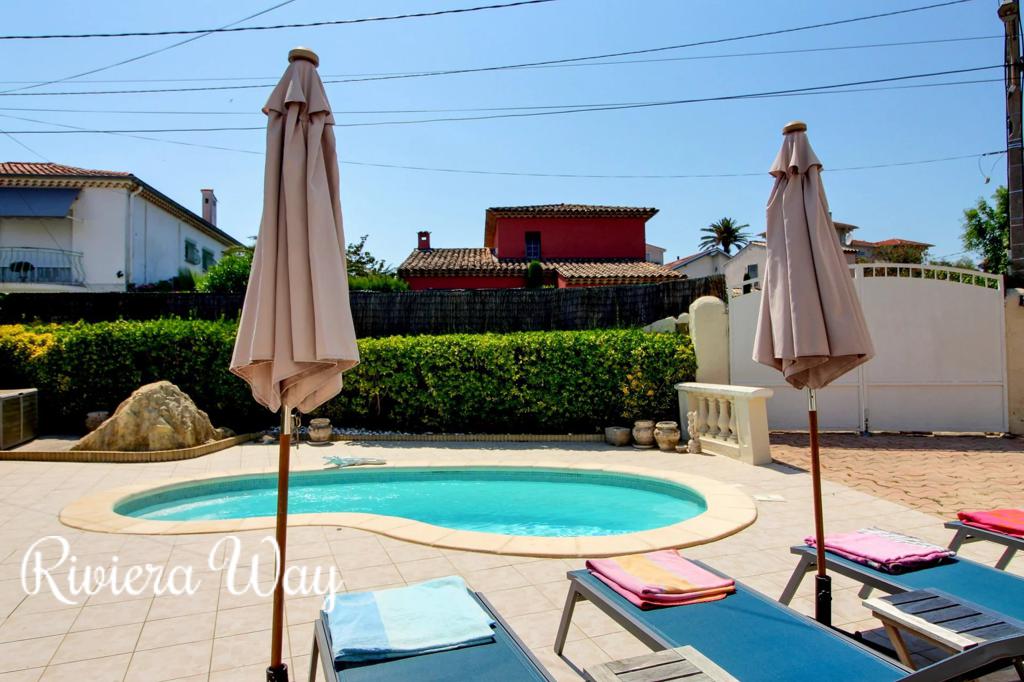 4 room villa in Cap d'Antibes, photo #5, listing #96937806