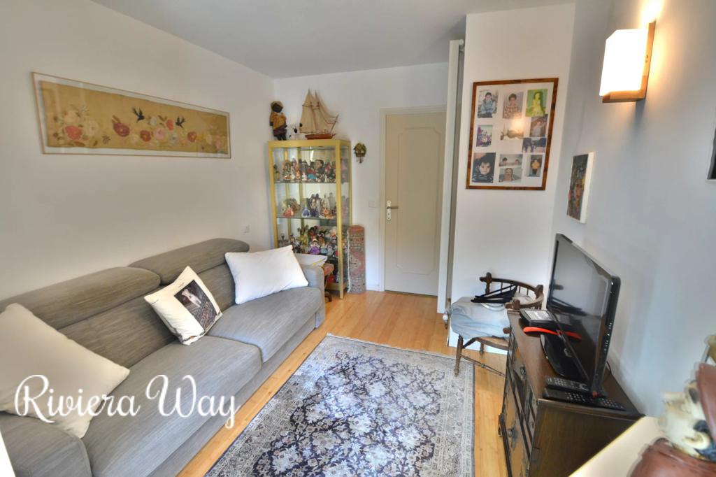 3 room apartment in Antibes, photo #7, listing #103709718