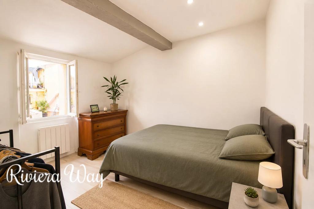 2 room apartment in Le Port, photo #8, listing #106462524