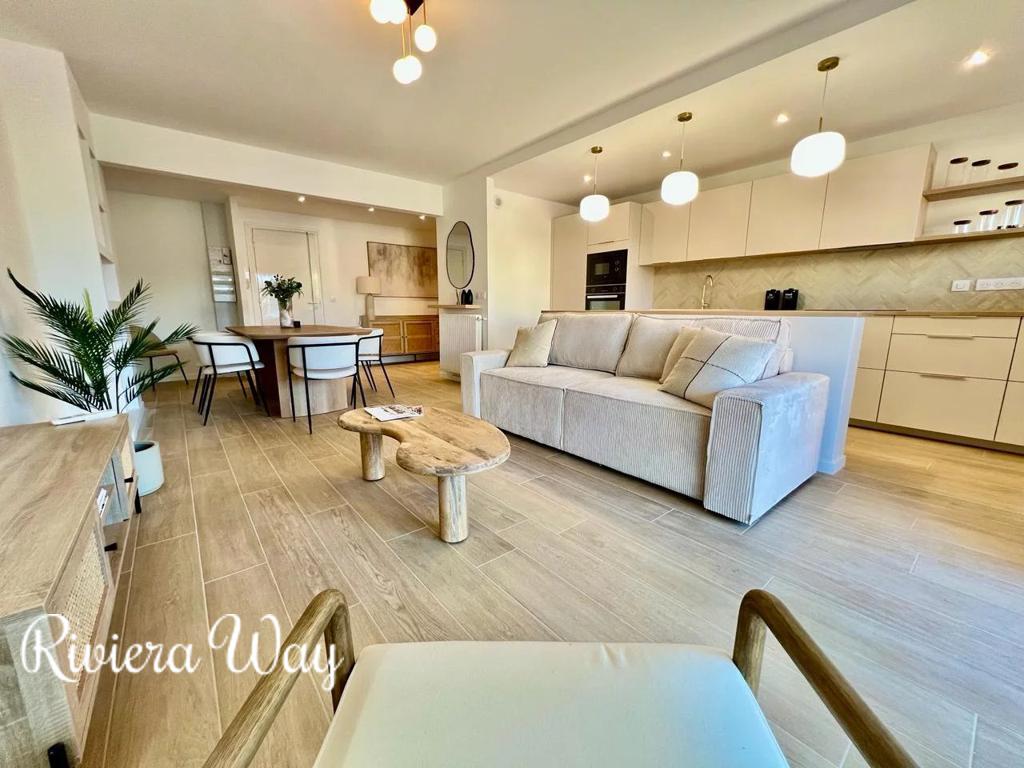 3 room apartment in Juan-les-Pins, photo #2, listing #103735338