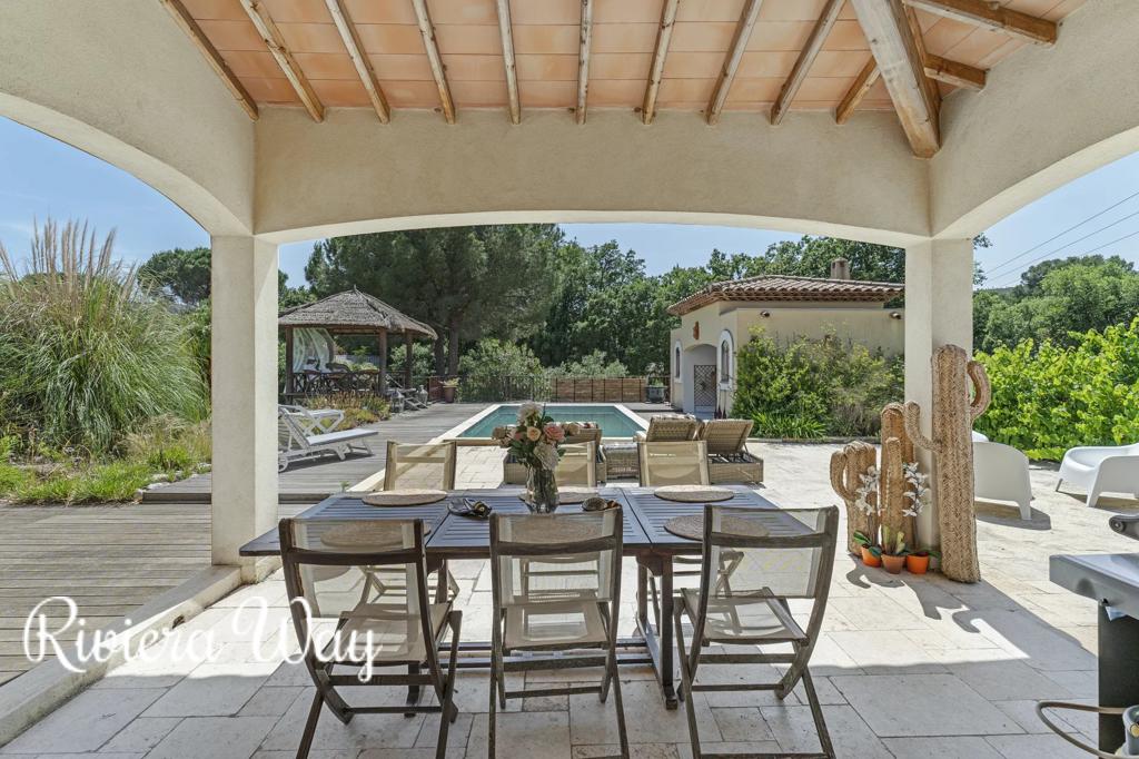 10 room villa in Bormes-les-Mimosas, photo #7, listing #90498156