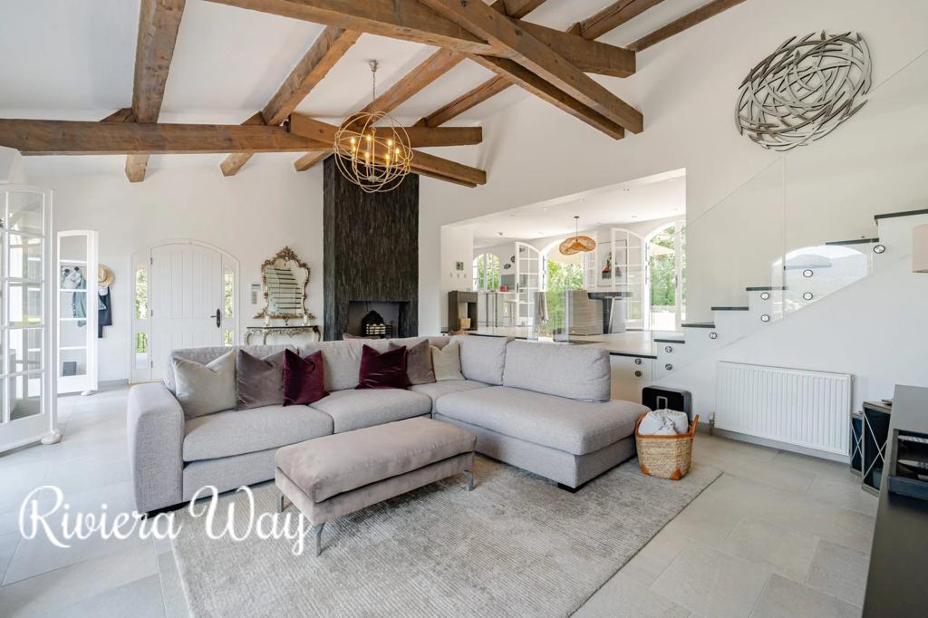 7 room villa in Mandelieu-la-Napoule, photo #6, listing #107102310