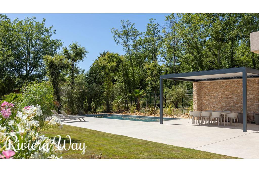 6 room villa in Fayence, photo #8, listing #100230144