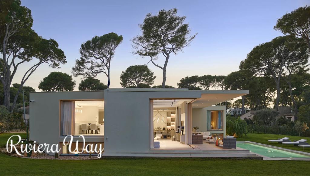6 room villa in Cap d'Antibes, photo #3, listing #105546714