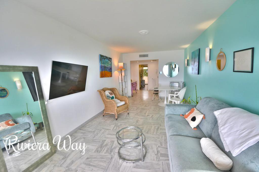 3 room apartment in Juan-les-Pins, photo #2, listing #102969594