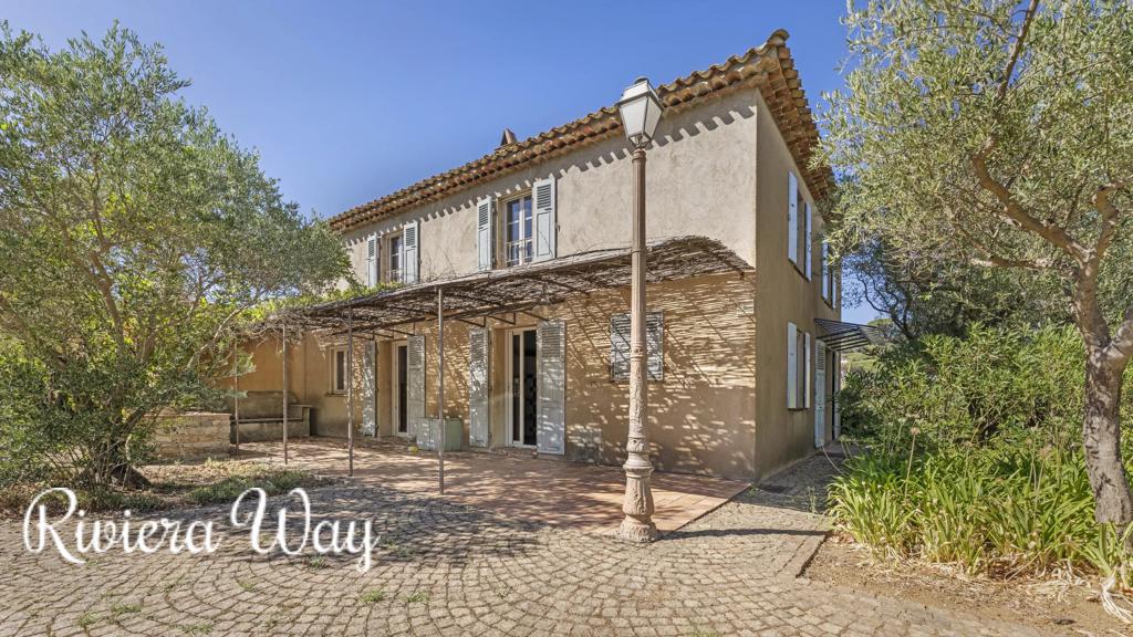 8 room villa in Saint-Tropez, photo #3, listing #104098176