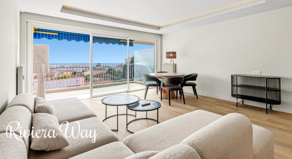 3 room apartment in Cannes, photo #2, listing #105628026
