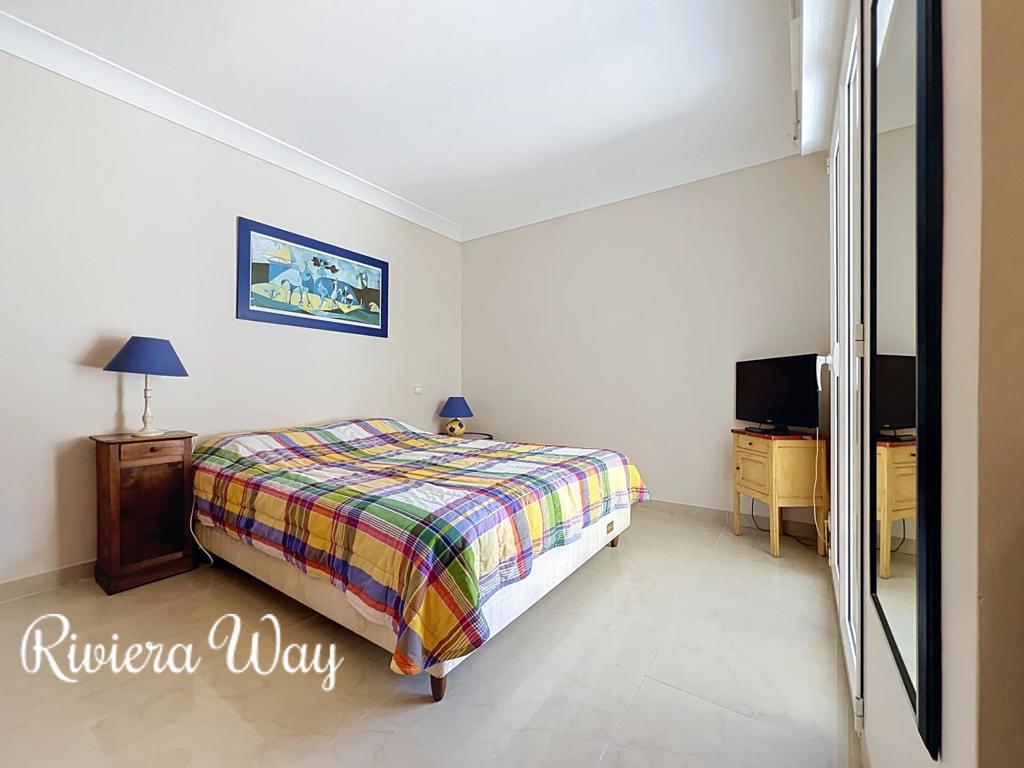 3 room apartment in Antibes, photo #9, listing #106609104