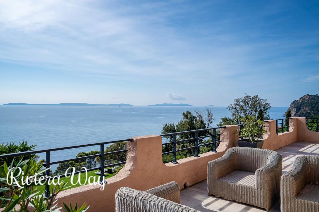 Villa in Rayol-Canadel-sur-Mer, photo #9, listing #105782124