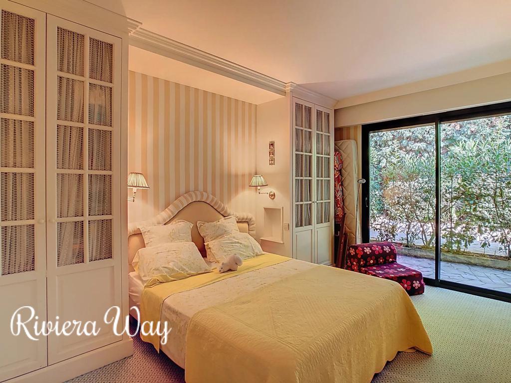 3 room apartment in Golf Juan, photo #4, listing #103614378