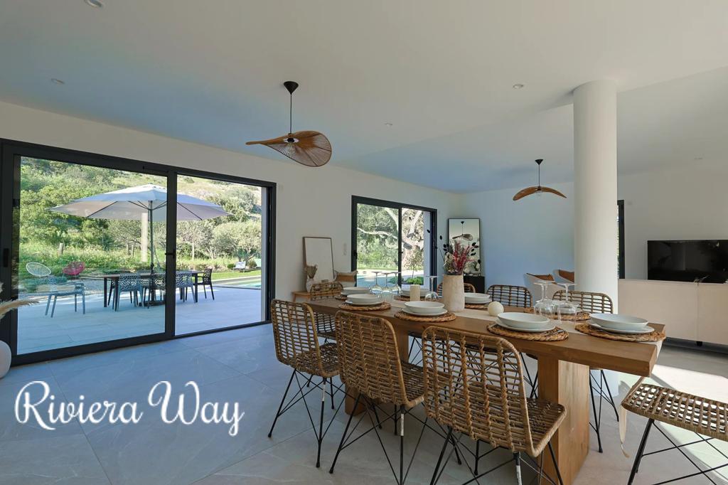 6 room villa in Le Plan-de-la-Tour, photo #5, listing #104480208