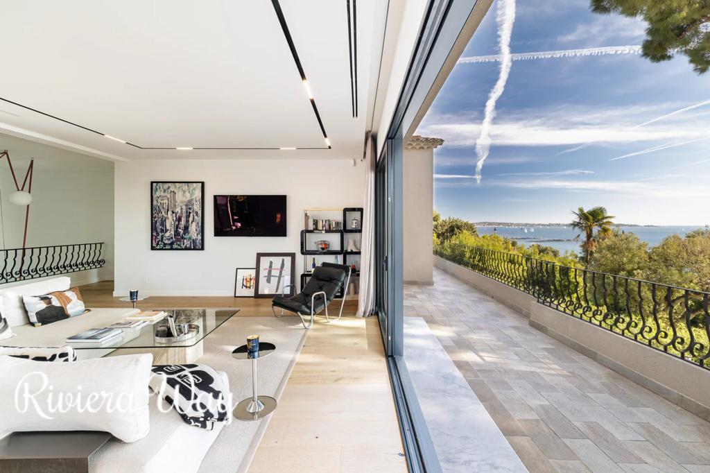 7 room villa in Cannes, photo #4, listing #105688002
