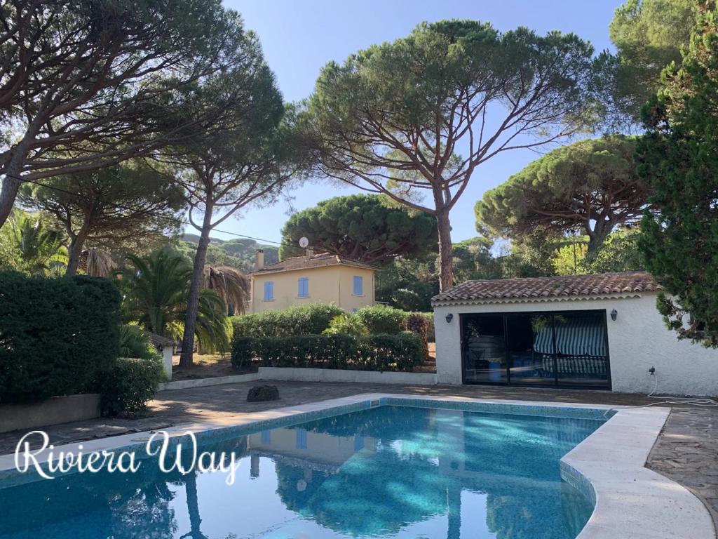 Villa in Sainte-Maxime, photo #3, listing #104479956