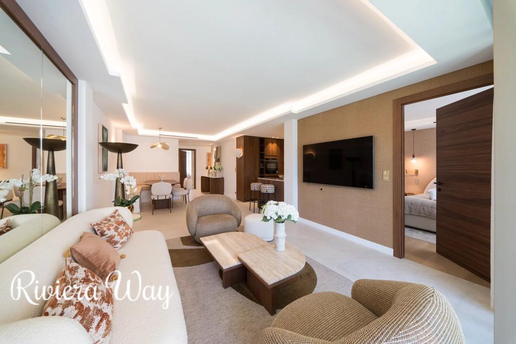 4 room apartment in Cannes, photo #7, listing #106609020