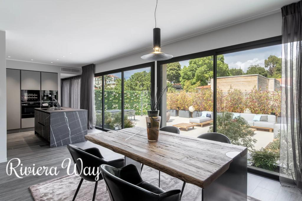 4 room apartment in Cannes, photo #4, listing #103089210