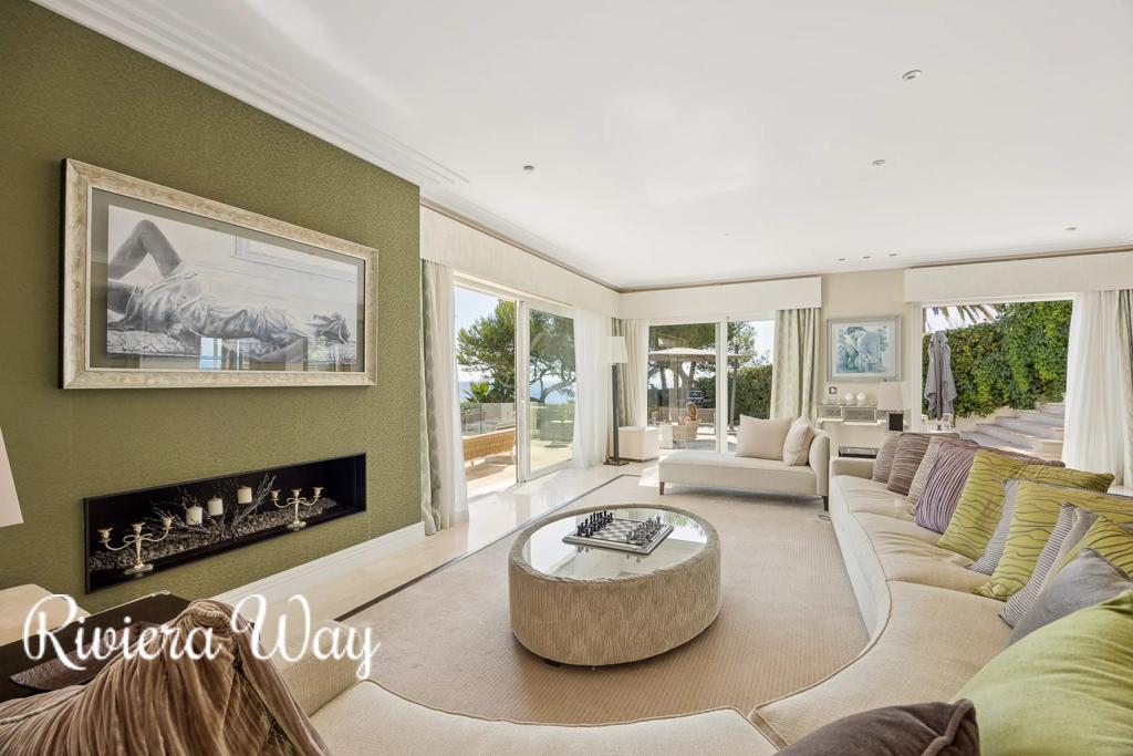 6 room villa in Cap d'Antibes, photo #6, listing #107114028