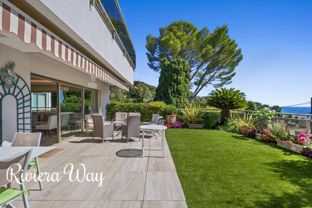 4 room apartment in Le Cannet, photo #3, listing #104254878