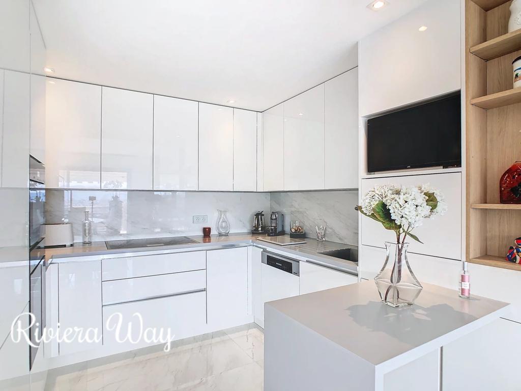 4 room apartment in Le Cannet, photo #5, listing #103040574