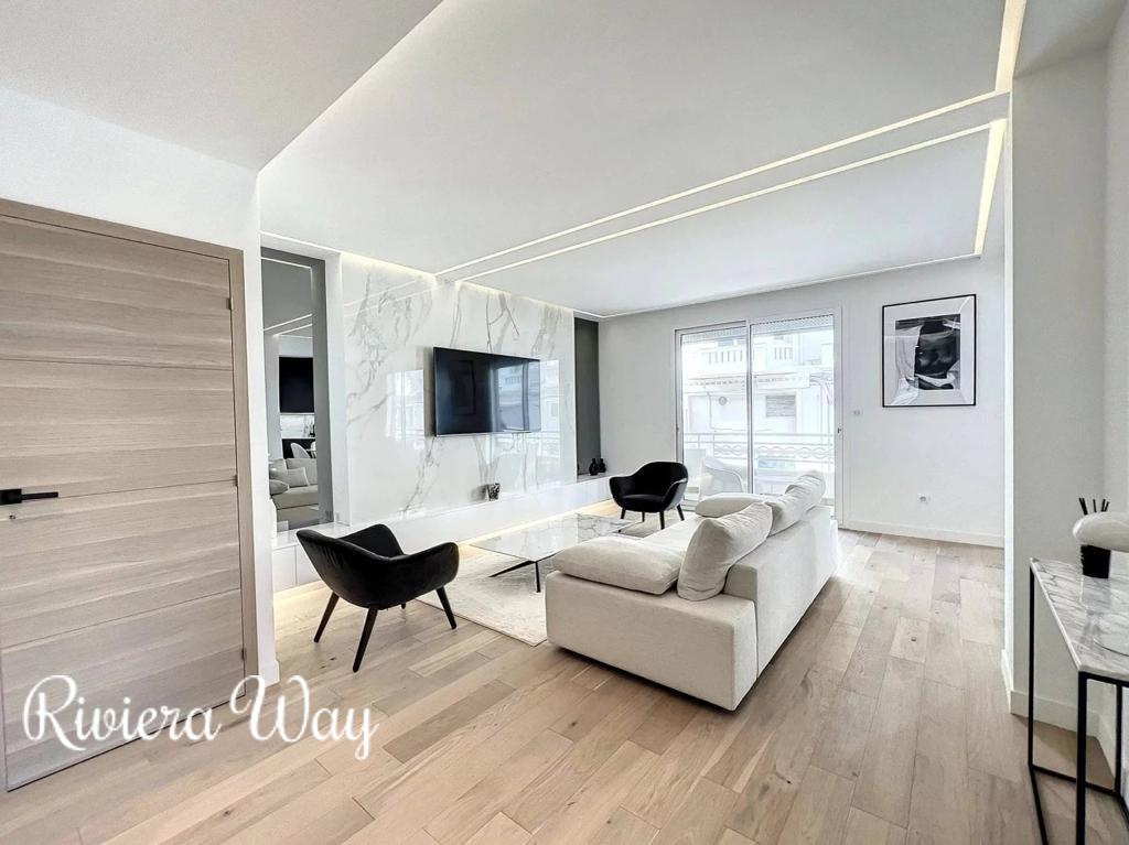 3 room apartment in Boulevard de la Croisette, photo #2, listing #105860370