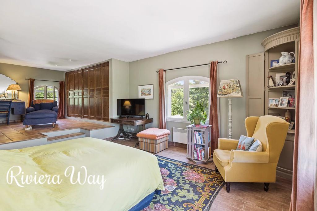 12 room villa in Flayosc, photo #7, listing #103387116