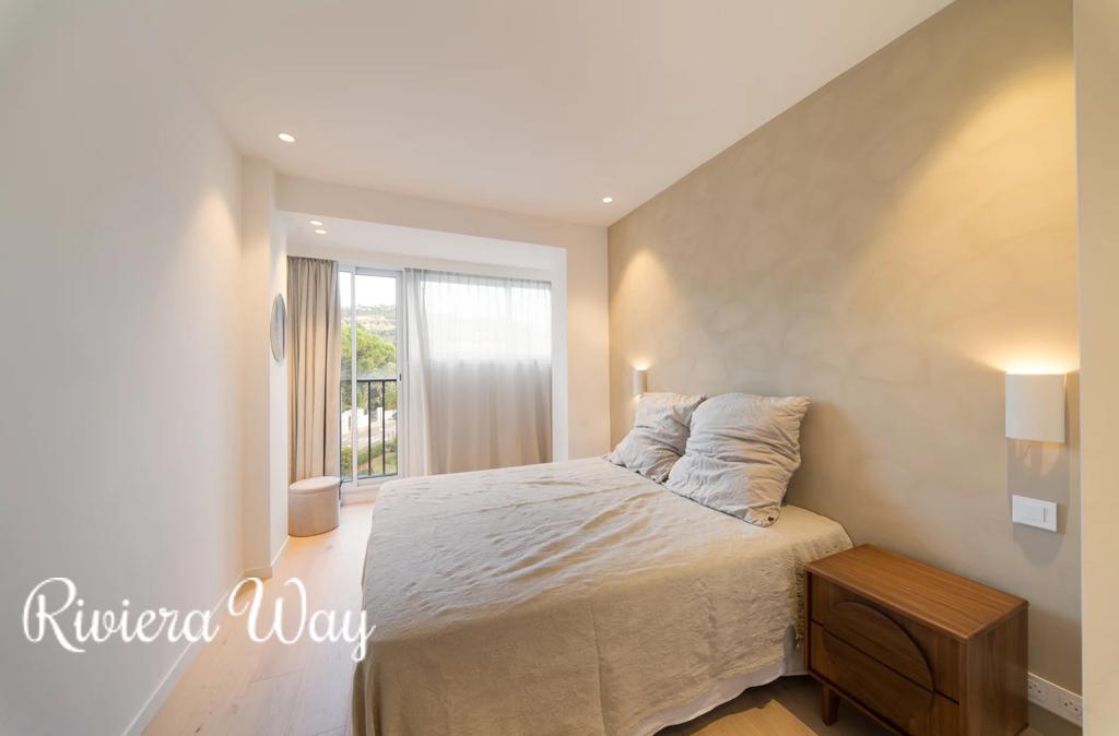 3 room apartment in Cannes, photo #8, listing #107281230