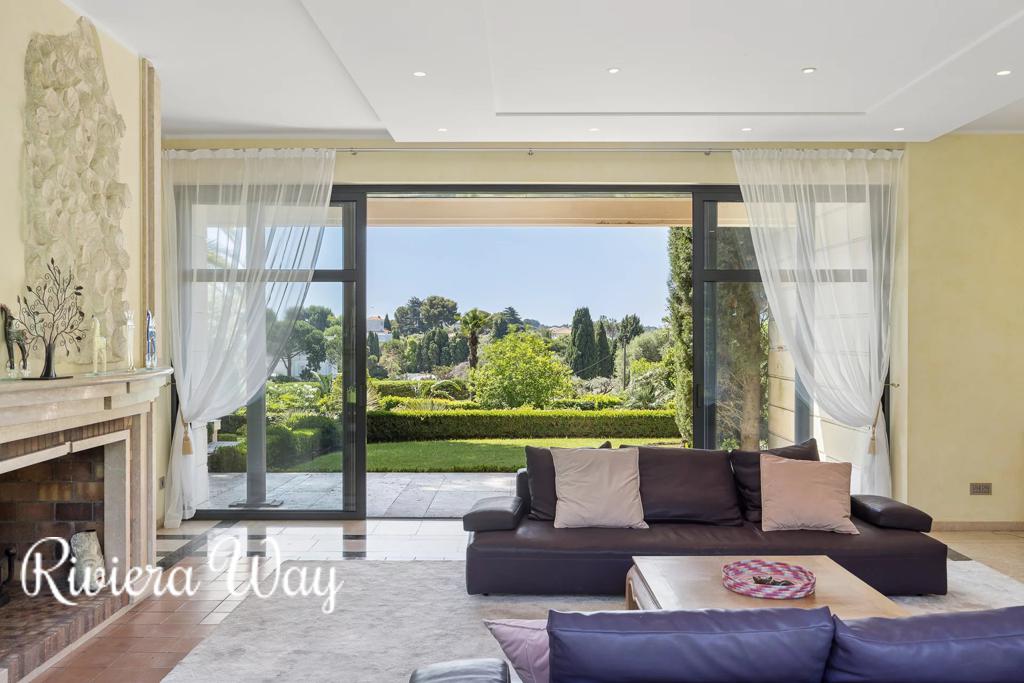 6 room villa in Cap d'Antibes, photo #5, listing #106452402