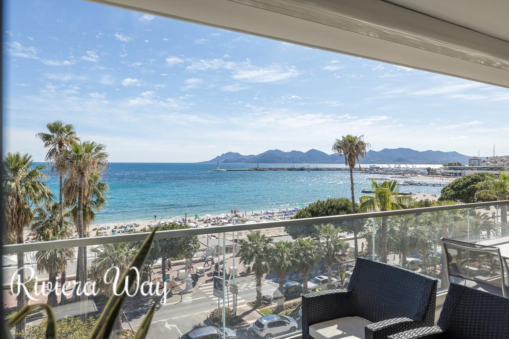3 room apartment in Cannes, photo #1, listing #82806612