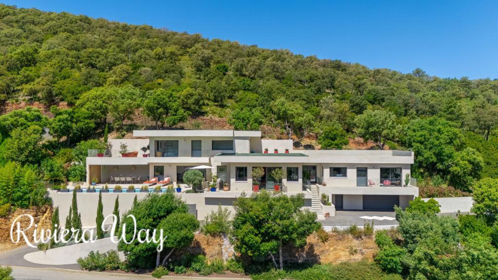 6 room villa in La Londe-les-Maures, photo #1, listing #103467420