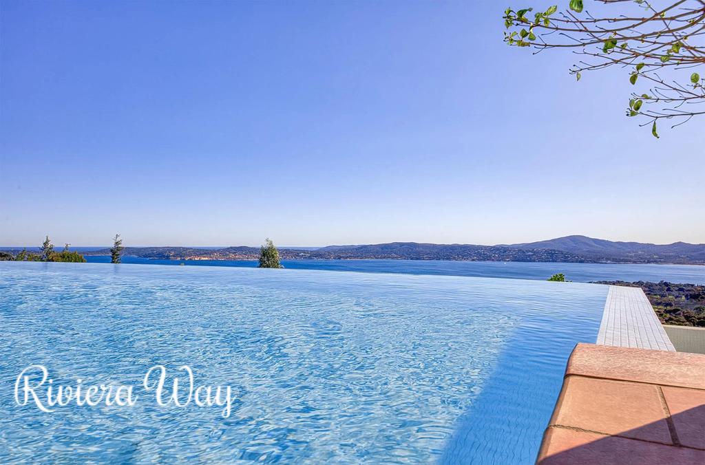 10 room villa in Grimaud, photo #1, listing #104480796
