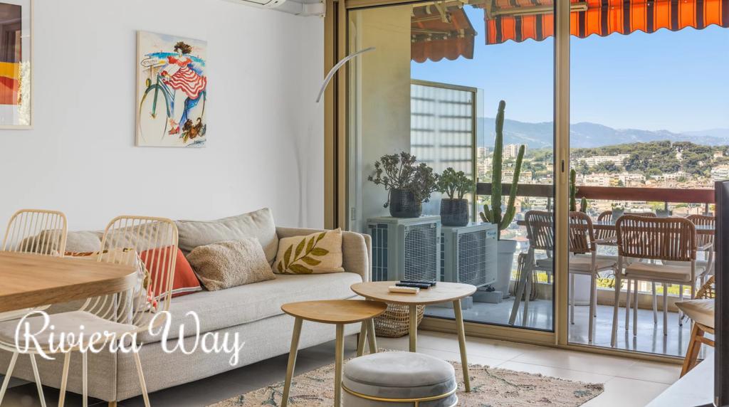 3 room apartment in Le Cannet, photo #8, listing #106611498